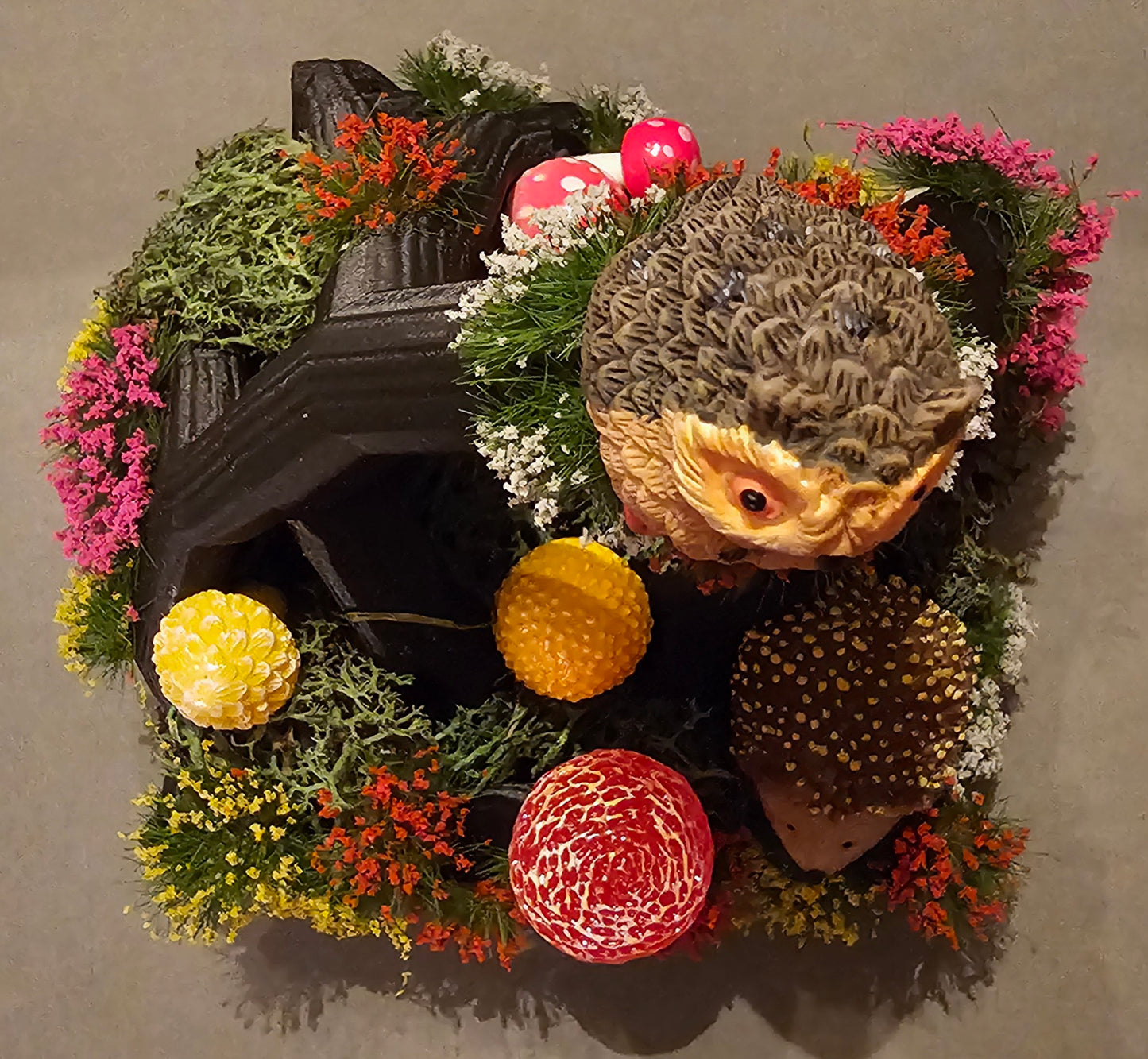 Owl & Hedgehog Woodland Scene (Triangular)