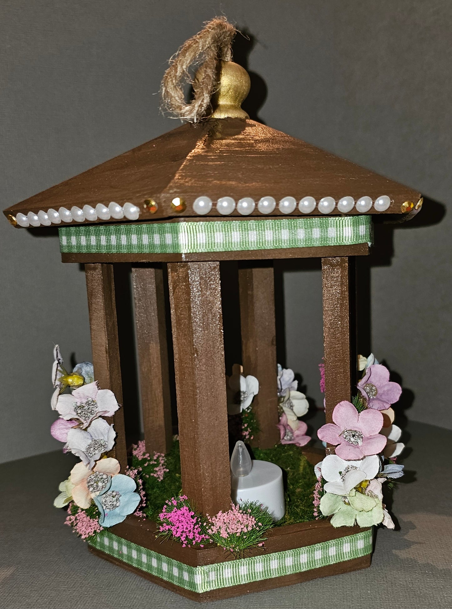 BLOOM Floral Birdhouse